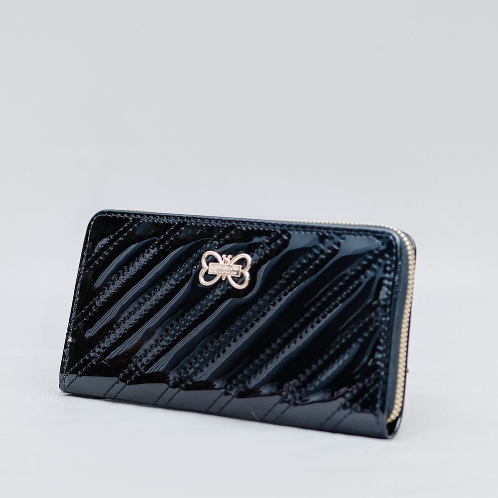Elegant Black Glossy Wallet – Stylish & Functional